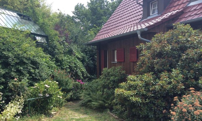 Oberkirch Apartment | Pet-Friendly Ferienwohnung Cipolla: Family-Friendly Retreat