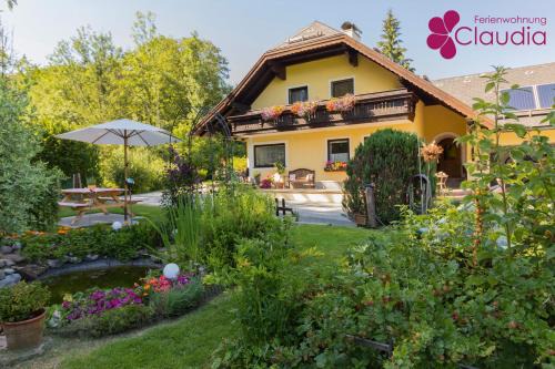 Faistenau Apartment | Family-Friendly Ferienwohnung Claudia with Top Reviews