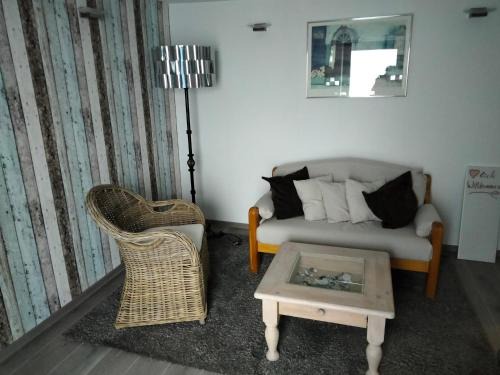 Flaesheim Apartment | Cozy Ferienwohnung CoCo: Oceanfront Escape with Great Reviews
