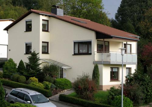 Hannoversch Munden Apartment | Family-Friendly Retreat at Ferienwohnung "Am Schäferberg"