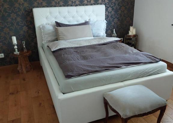 Kuerten Apartment | Cozy Private Apartment - Pet & Child Friendly Retreat