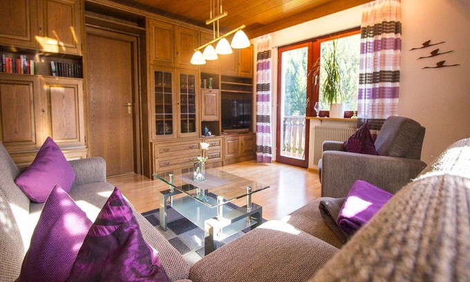 Oppenau Apartment | Spacious 2-Bedroom Apartment with Kitchen and Breakfast