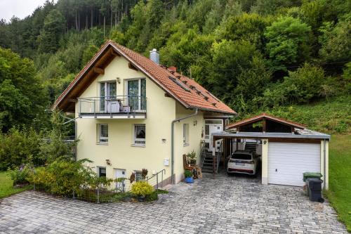 Zell am Harmersbach Apartment | Family-Friendly Ferienwohnung Zimmermann with Pet Amenities