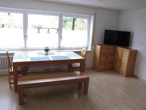 Dettenhausen Apartment | Family-Friendly Ferienwohnung Dettenhausen with Great Reviews