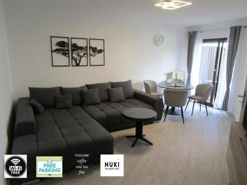 Schnetzenhausen Apartment | Oceanfront Retreat at Ferienwohnung DNA - Guest Rated 8.6/10