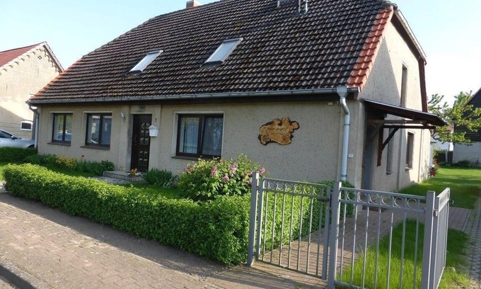 Domsuhl Apartment | Top-Rated Ferienwohnung Domsühl: Family & Pet Friendly