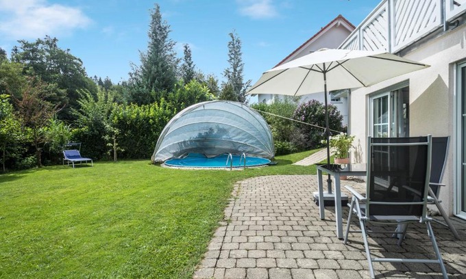 Neukirch Apartment | Family-Friendly Ferienwohnung Dorada with Pool Access