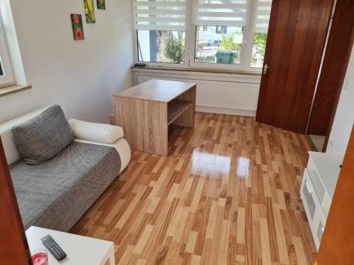 Aulendorf Apartment | Family-Friendly Ferienwohnung Dreher with Kitchen Access