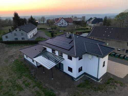 Hellenthal Apartment | Child-Friendly Retreat: Ferienwohnung Eifelhöhe Reger