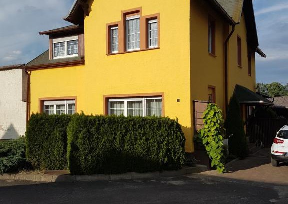 Rietzmeck Apartment | Child-Friendly Ferienwohnung Elbblick with Exceptional Rating