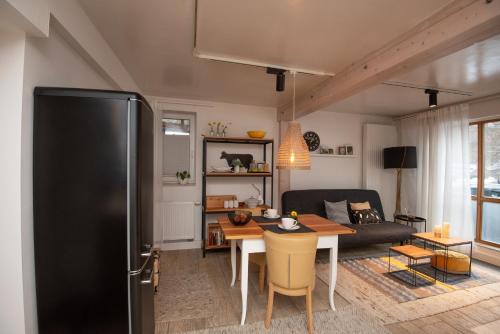 Suhl Apartment | Family-Friendly Ferienwohnung Eliese with Pet Perks in Suhl