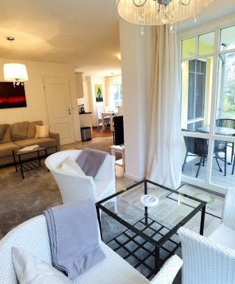 Bad Saarow Apartment | Oceanfront Retreat: Ferienwohnung Elke with Pet-Friendly Perks