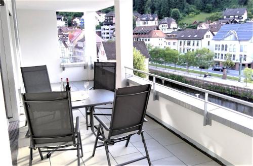 Bad Wildbad Apartment | Exceptional Ferienwohnung Enzblick: Family-Friendly Retreat