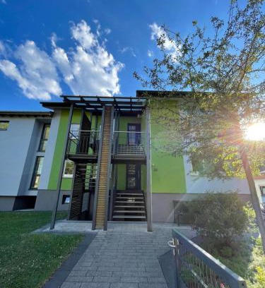 Dahn Apartment | Top-Rated Ferienwohnung Erika with Family-Friendly Amenities