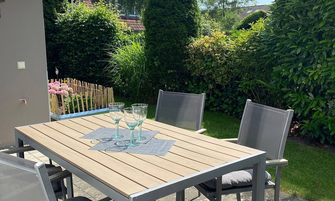 Markdorf Apartment | Guest Rated 10/10: Ferienwohnung Fünfländerblick Retreat