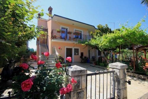Dajla Apartment | Family-Friendly Apartment for 5 in Dajla, Istrian Riviera