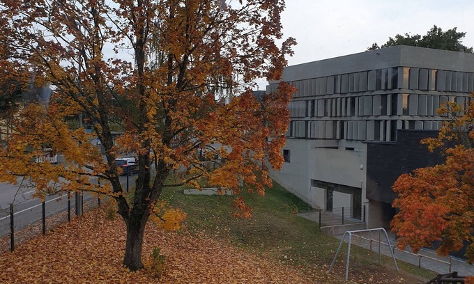 Saarlouis Apartment | Comfortable Getaway for 6 in Saarlouis with Pet & Child Amenities