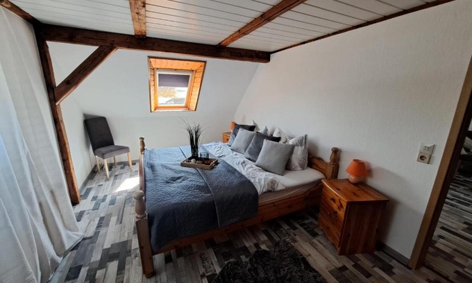 Hessenburg Apartment | Family-Friendly Getaway at Ferienwohnung Feldblick