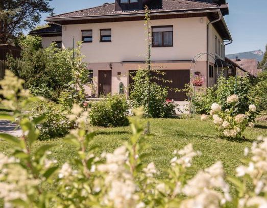 Thorl Apartment | Experience Ferienwohnung Felicitas: 10/10 Guest Rated Retreat