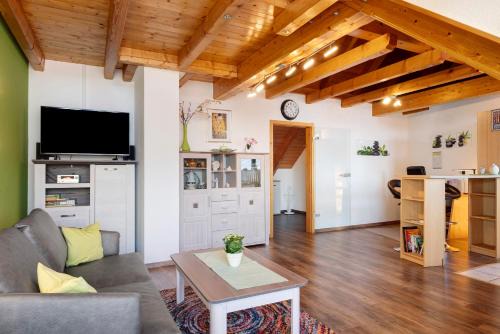Endingen am Kaiserstuhl Apartment | Family-Friendly Retreat at Haus Fliegerhorst - Rated 9.3/10