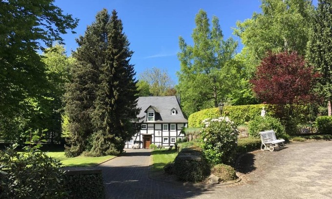 Nuttlar Apartment | Family-Friendly Ferienwohnung “Forsthaus Bigge” - Rated 9.1