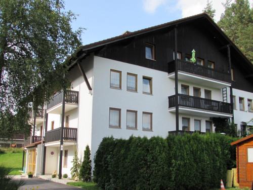 Weissenstadt Apartment | Pet-Friendly Retreat: Ferienwohnung Fröhlich, Rated 10/10