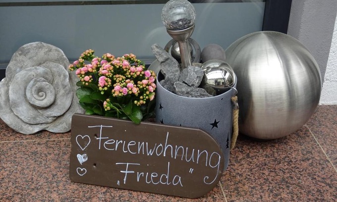 Nuedlingen Apartment | Family-Friendly Ferienwohnung Frieda with High Guest Ratings