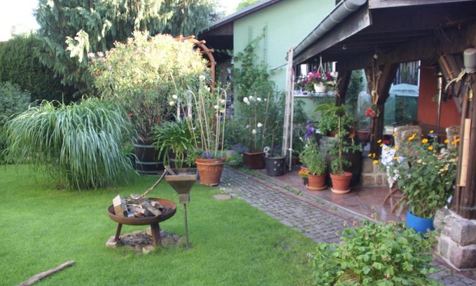 Friedrichshagen Apartment | Family-Friendly Ferienwohnung Friedrichshagen with Kitchen Access
