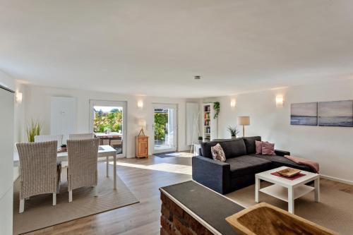 Moehnesee Apartment | Cozy Ferienwohnung Gabler: Family-Friendly Getaway Awaits