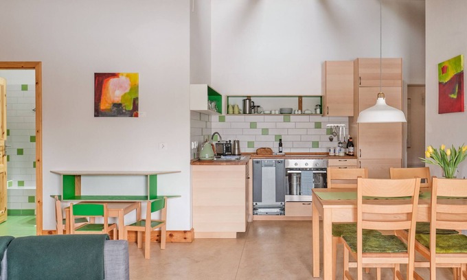Schwerin Apartment | Oceanfront Escape at Ferienwohnung Grün - Family Friendly