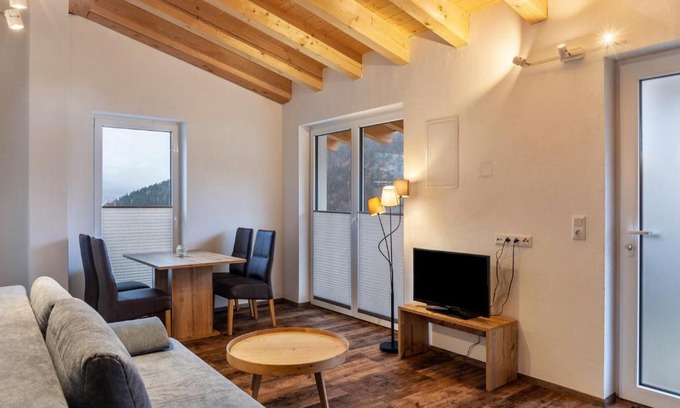 Ehrwald Apartment | Pet & Child Friendly Retreat at Ferienwohnung Grubig