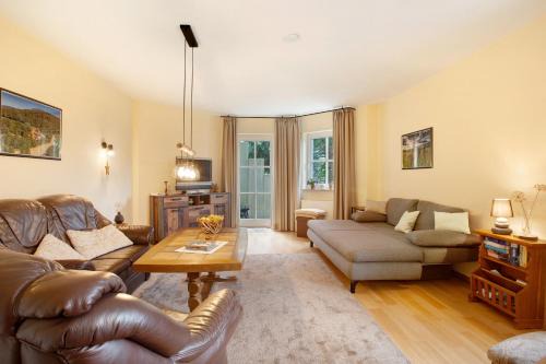 Balve Apartment | Exceptional Hönneblick: Top-Rated Stay with Family Amenities