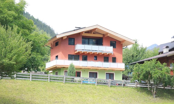 Matrei in Osttirol Apartment | Top-Rated Family Retreat at Ferienwohnung Josef Pötscher