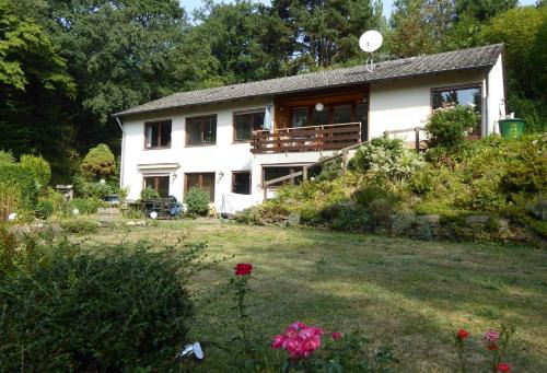 Ockershausen Apartment | Top-Rated Ferienwohnung Habichtstal for Your Next Getaway