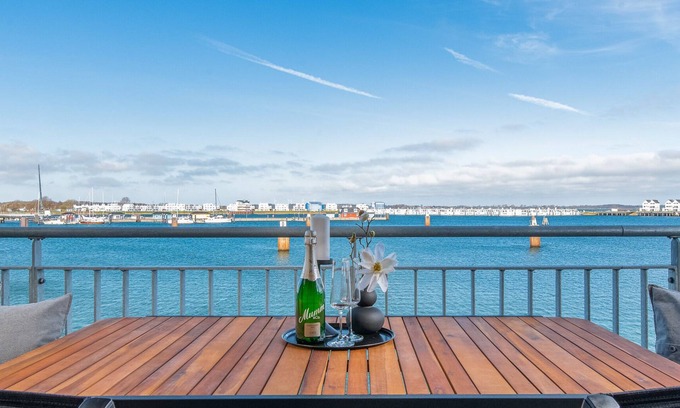 Olpenitz Apartment | Top-Rated Ferienwohnung Hafenglück with Oceanfront Views