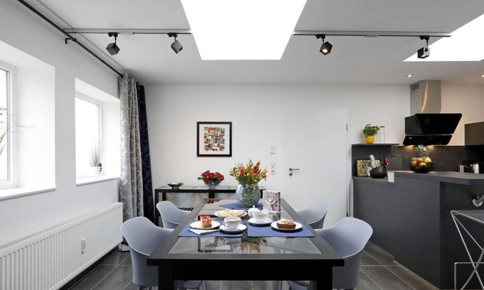 Freinsheim Apartment | Ocean View Retreat: Ferienwohnung "Hamburg" in Seconds Concept