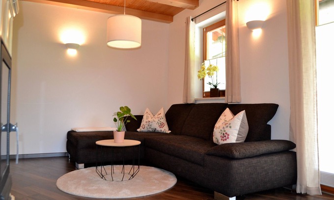 Oberau Apartment | Guest Rated 10/10: Ferienwohnung Haus Aschauer for Families