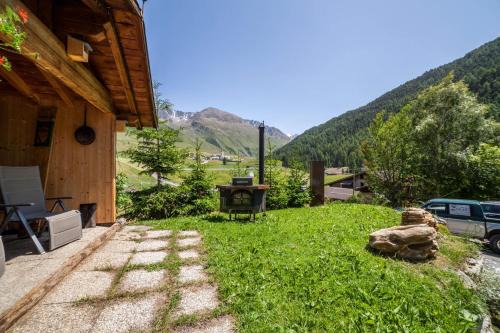 Curon Venosta Apartment | Exceptional Ferienwohnung Haus Fliri: Family & Wheelchair Friendly