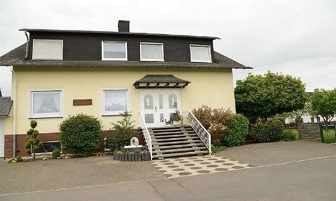 Valwig Condo | Pet-Friendly Retreat at Ferienwohnung Haus Kotthoff