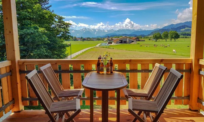Burgberg Apartment | Child-Friendly Retreat at Ferienwohnung Hehl - Guest Rated 8.6