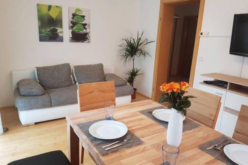 Bad Ischl Apartment | Child-Friendly Ferienwohnung Heindl with Top Guest Ratings