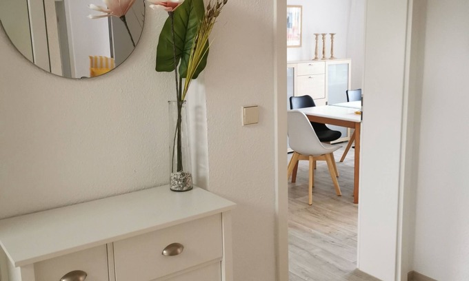 Schwaigern Apartment | Cozy Ferienwohnung Heuchelberg with Family-Friendly Amenities