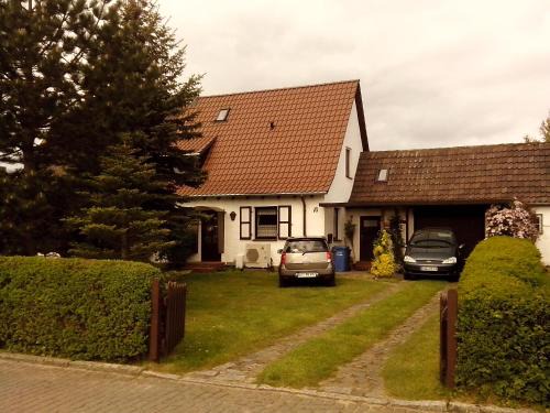 Dranske Apartment | Oceanfront Retreat at Ferienwohnung Hiddenseeblick 2