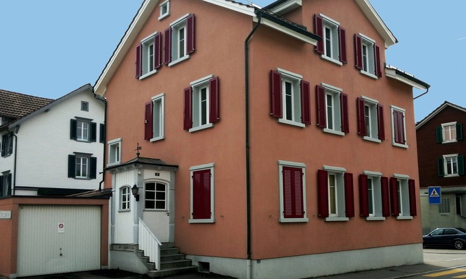 Gossau Apartment | Highly Rated Ferienwohnung im Fürstenland with Family Amenities