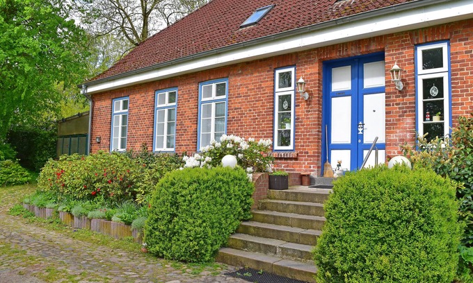 Metelsdorf Apartment | Discover Ferienwohnung im Gutshaus Schulenbrook: 10/10 Stay!
