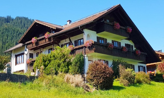 Rofleuten Apartment | Child-Friendly Ferienwohnung im Haus Dorn-Röschen, Rated 9.1