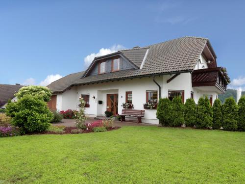Dreislar Apartment | Charming Holiday Flat in Sauerland with Beautiful Terrace