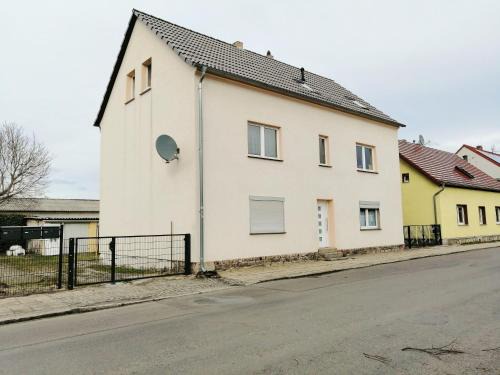 Vetschau/Spreewald Apartment | Budget-Friendly Ferienwohnung im Spreewald "Vivien" Awaits