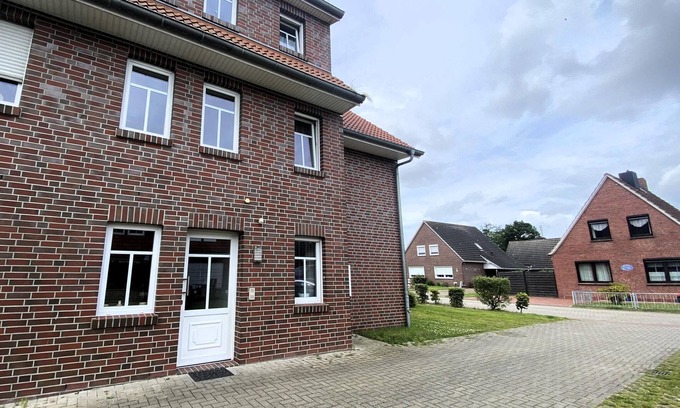 Dornumersiel Apartment | Beautiful Oceanfront Apartment Alte Liebe at Dornumersieler Tief