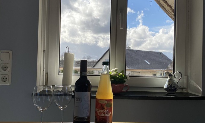 Buxtehude Apartment | Ideal Getaway Near Hamburg with Breakfast and Family Amenities